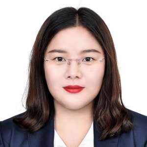 胡浅浅律师